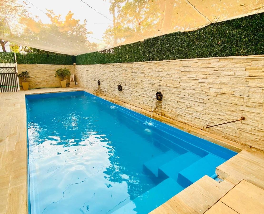 Roshani Pool Villa Gurgaon - 7Br #Privatepool #Villa #Bungalow #Garden #Staycation 외부 사진