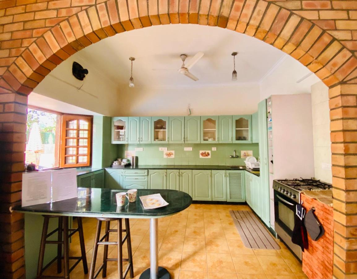 Roshani Pool Villa Gurgaon - 7Br #Privatepool #Villa #Bungalow #Garden #Staycation 외부 사진