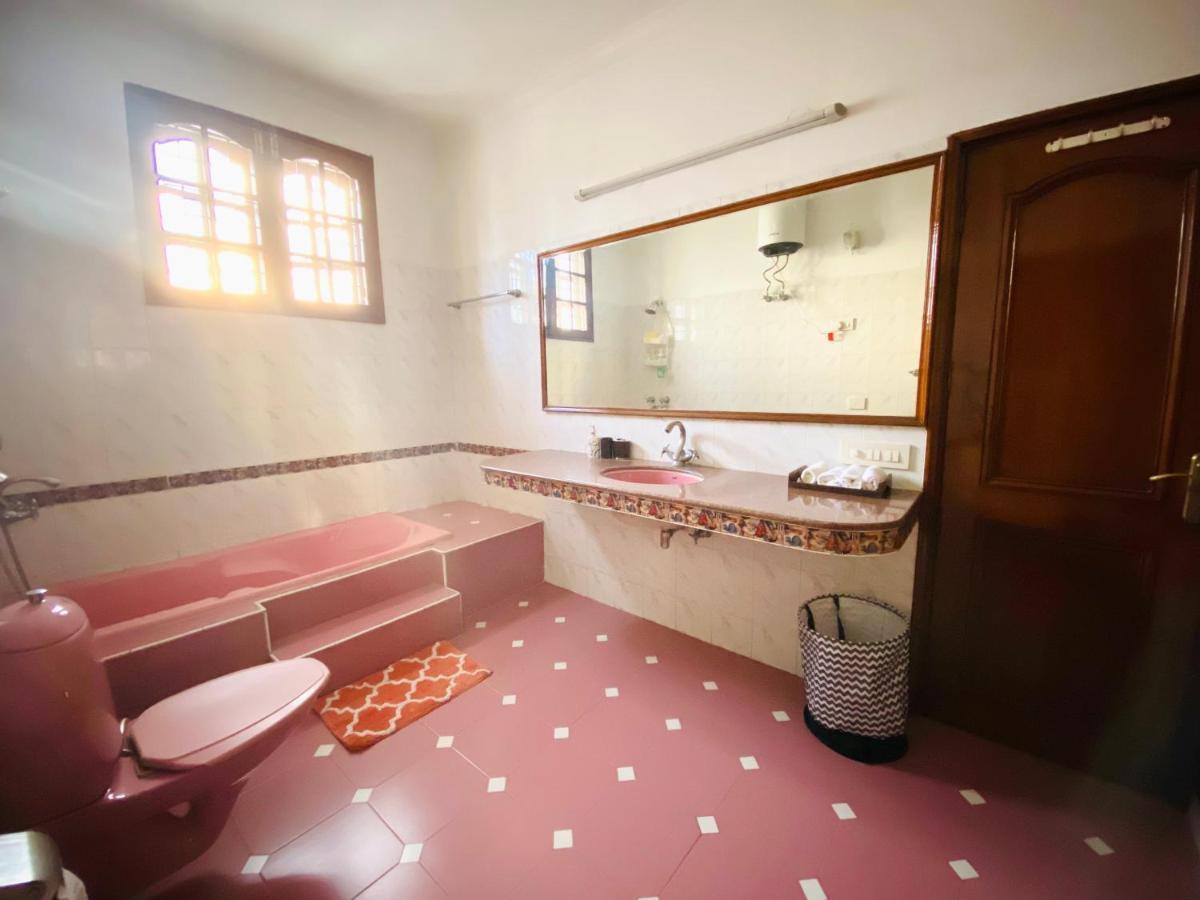 Roshani Pool Villa Gurgaon - 7Br #Privatepool #Villa #Bungalow #Garden #Staycation 외부 사진
